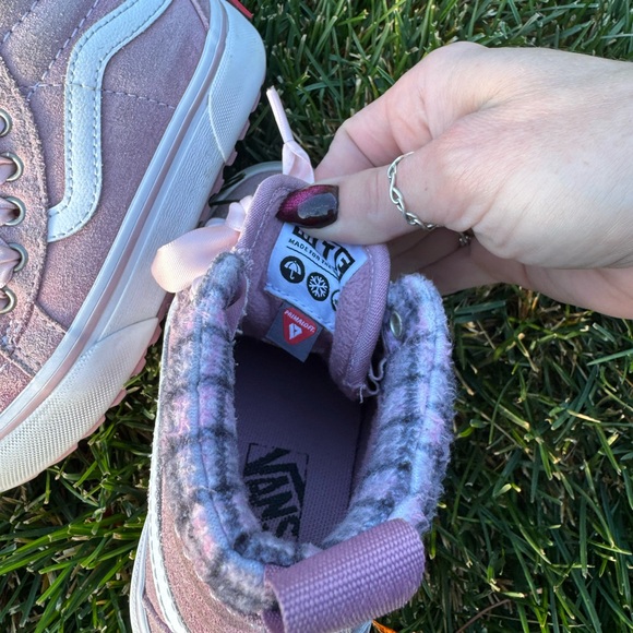 Girls Pink MTE Vans size 12 - Picture 8 of 8